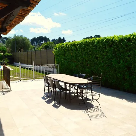 Villa 5 Et Piscine A *